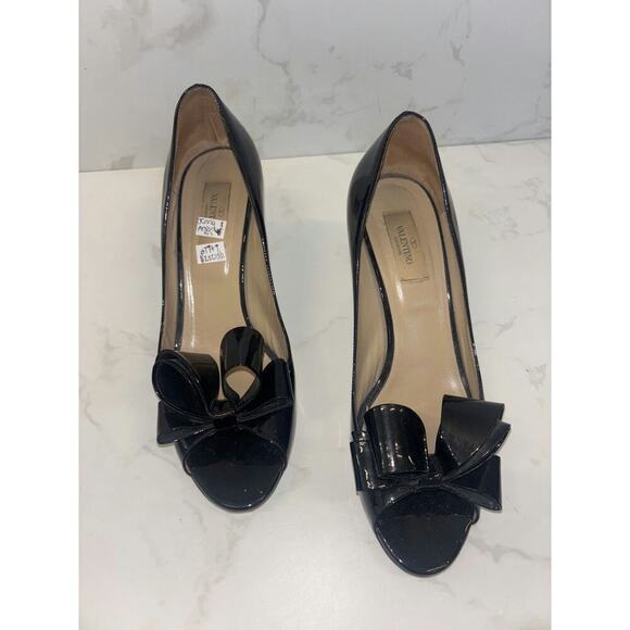 Valentino Shoes - Valentino Black Patent Bow Pumps - Good Condition